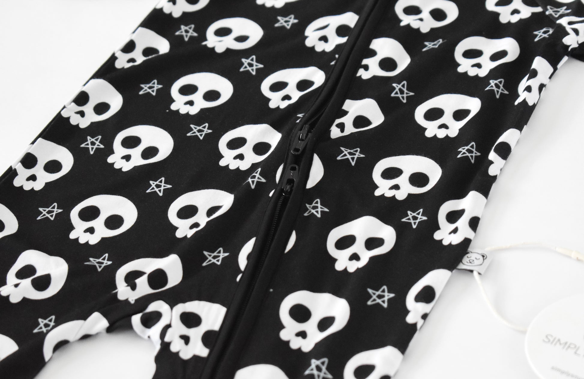Stretchy pajama with double zipper