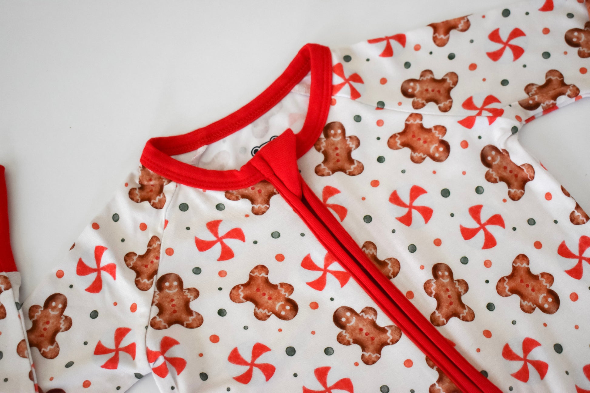 Breathable hypoallergenic pajama for sensitive skin